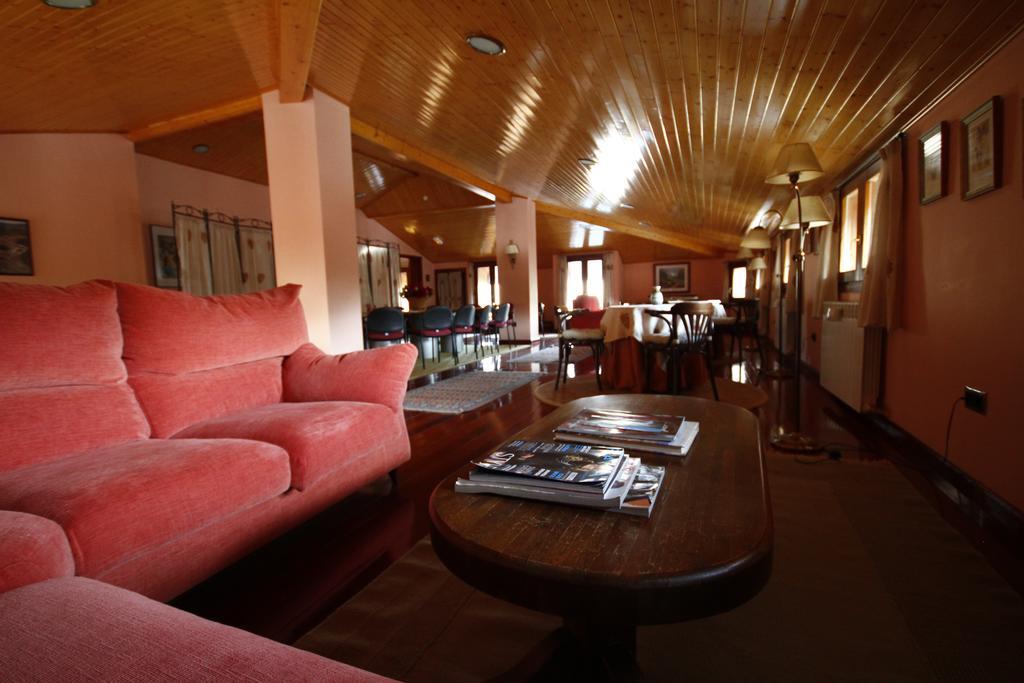Hotel Esther La Virgen de la Vega Zewnętrze zdjęcie